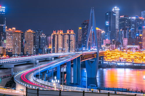 山城重慶 一座來(lái)了就不想離開(kāi)的8D魔幻之都